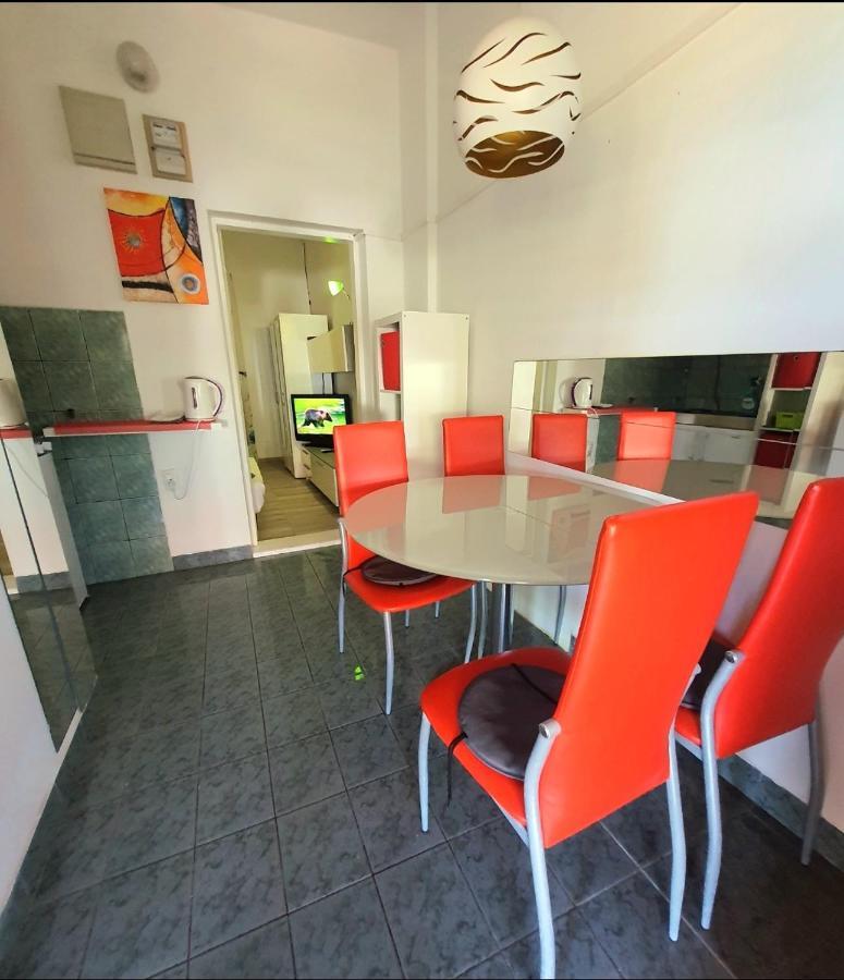 Unique Apartments مالينسكا المظهر الخارجي الصورة